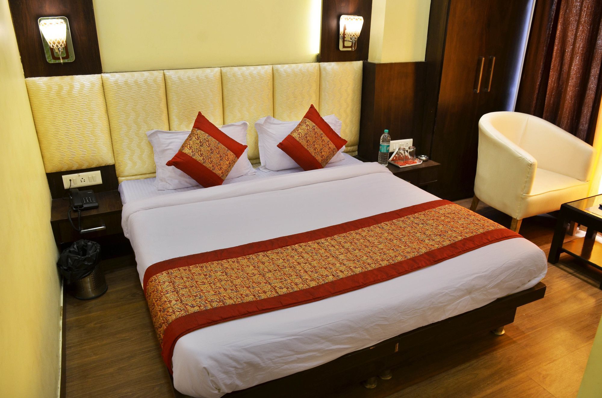 Oyo 7447 Grand Park Hotel Amritszár Kültér fotó