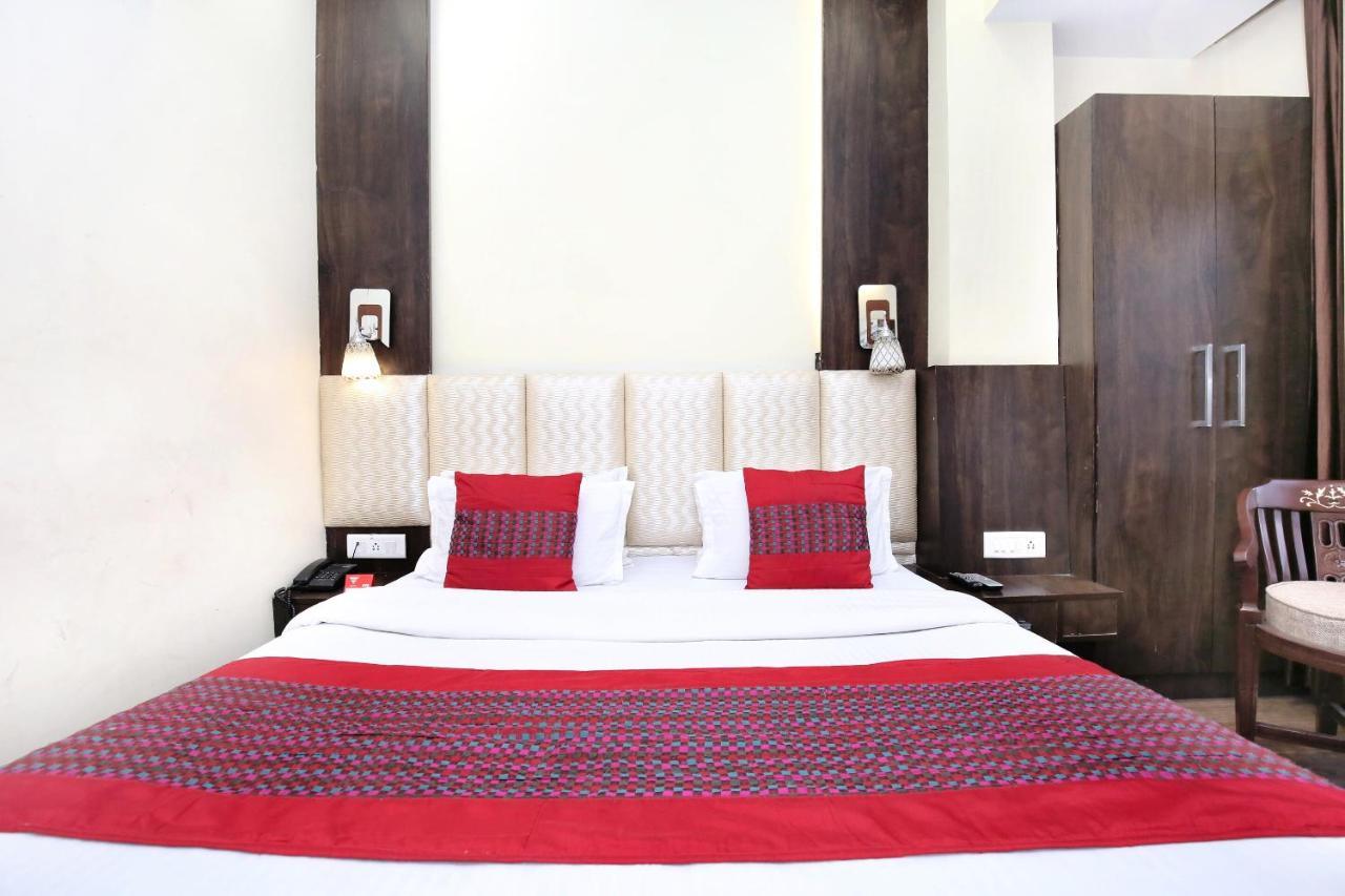 Oyo 7447 Grand Park Hotel Amritszár Kültér fotó
