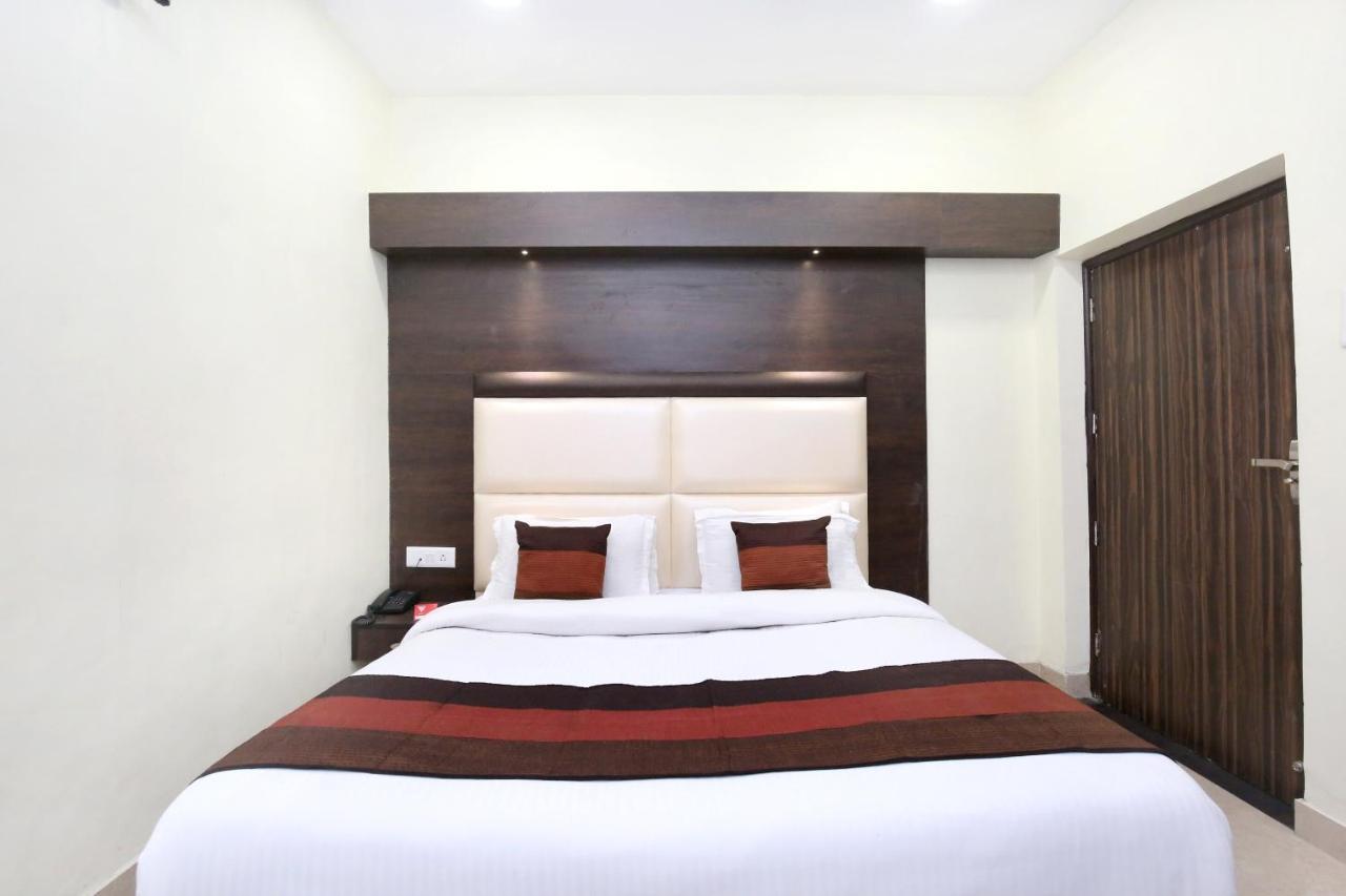 Oyo 7447 Grand Park Hotel Amritszár Kültér fotó